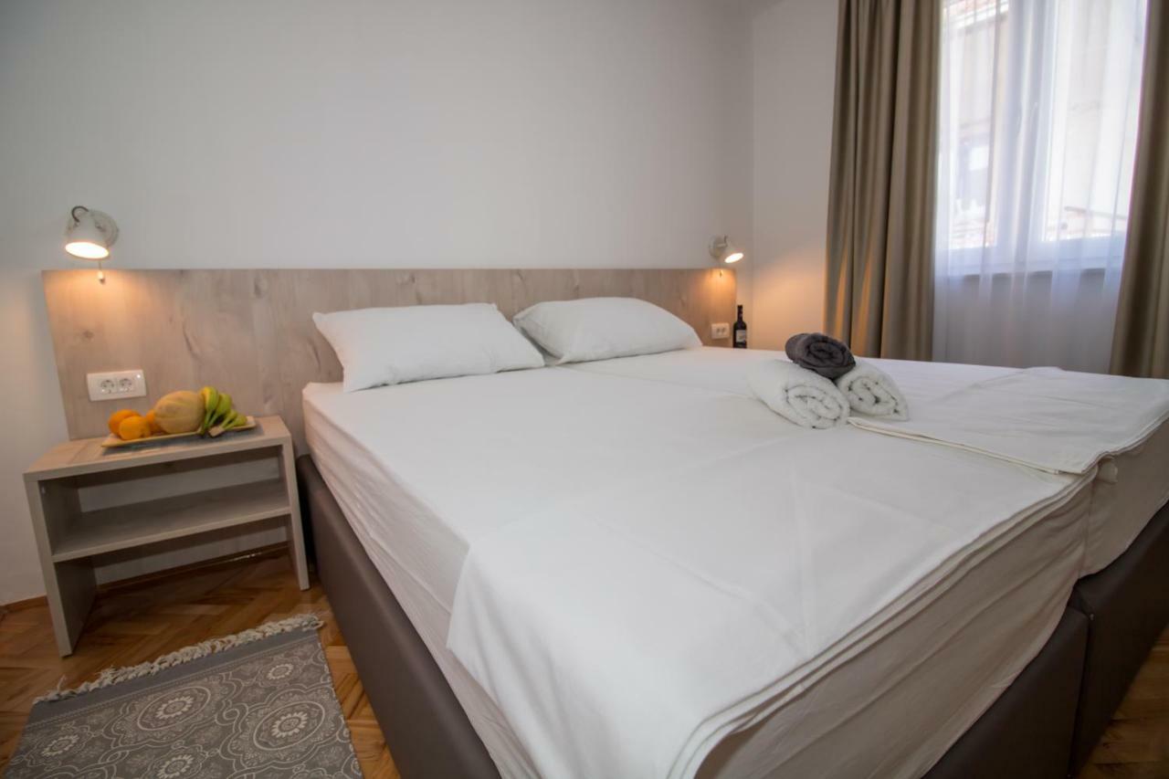 Ninas Apartments Мостар Екстериор снимка