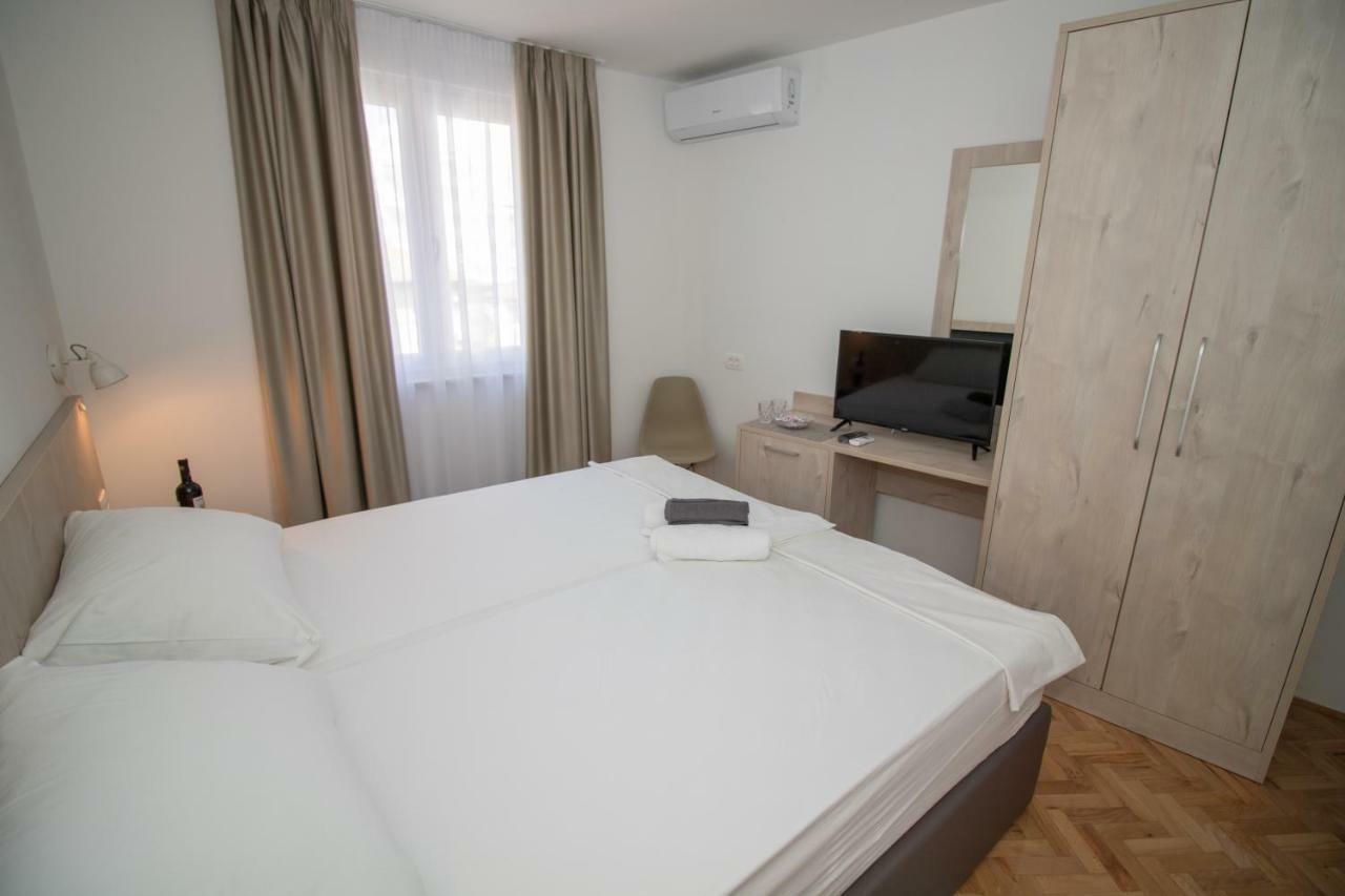 Ninas Apartments Мостар Екстериор снимка
